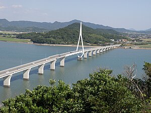 藤尾山公園から見た周防大橋