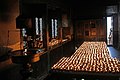 Swayambhunath-Lichterhalle-06-2014-gje.jpg