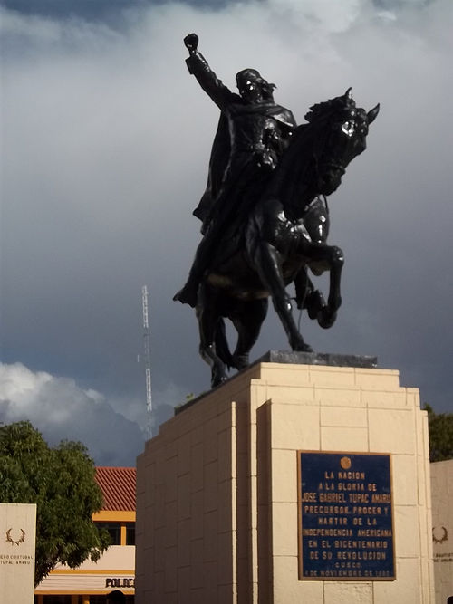 Current monument in Cusco, in homage to José Gabriel Túpac Amaru, in the square of the same name