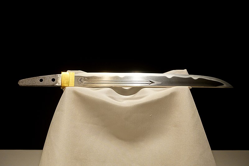 File:Tanto sword, by Sadamune, Kamakura period, 1300s AD - Tokyo National Museum - Ueno Park, Tokyo, Japan - DSC08808.jpg