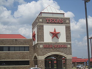 Texas High School, Texarkana IMG 6386.jpg