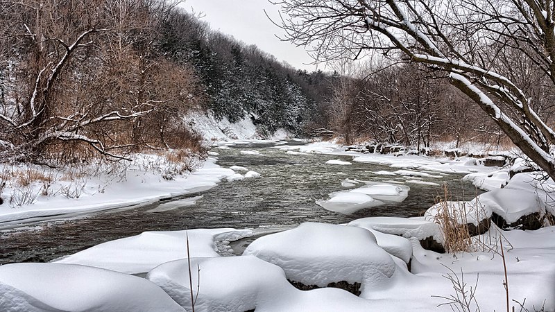 File:The Credit River, Mississauga (11791385864).jpg