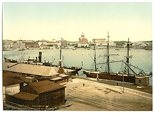 The cathedral and the harbor in 1890–1900
