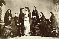 The Seven Sutherland Sisters were singing and showing off their famous floor-length hair in a sideshow of Barnum & Bailey's from about 1882 to 1907.