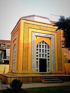Tomb of Sultan Qutb al-Din Aibak.jpg