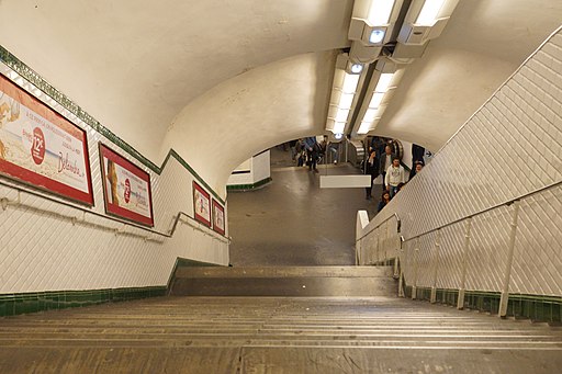 Trocadro metro station, Paris 6 April 2014 001