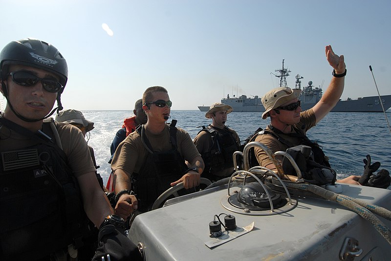 File:US Navy 070926-N-0841E-035 Team members of the visit, board, search and seizure team assigned to guided-missile frigate USS Carr (FFG 52) prepare to visit to a fishing dhow as part of an interaction patrol.jpg