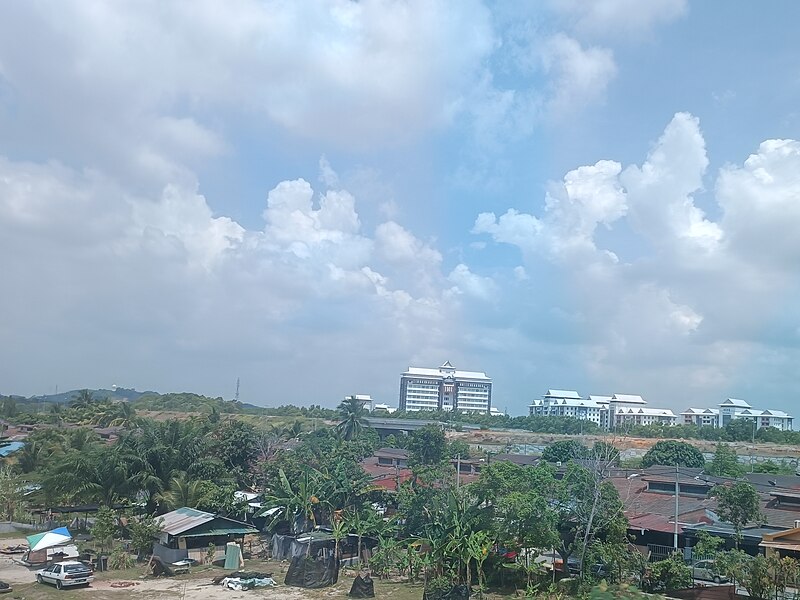 File:UiTM Dengkil view (230625).jpg