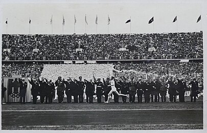 Olympische Sommerspiele 1936: Wahl des Austragungsortes, Aufruf zum Boykott, Fackellauf