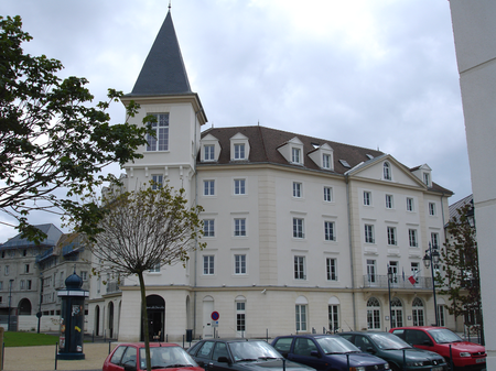 Vaureal Hotel de ville