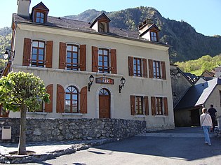 Viella (Hautes-Pyrénées) Mairie.JPG