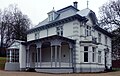 „Villa“ im Park und Stadtpark (Villa Schmiemicke)