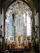 Altar mayor de la Michaelerkirche de Viena.[171]​