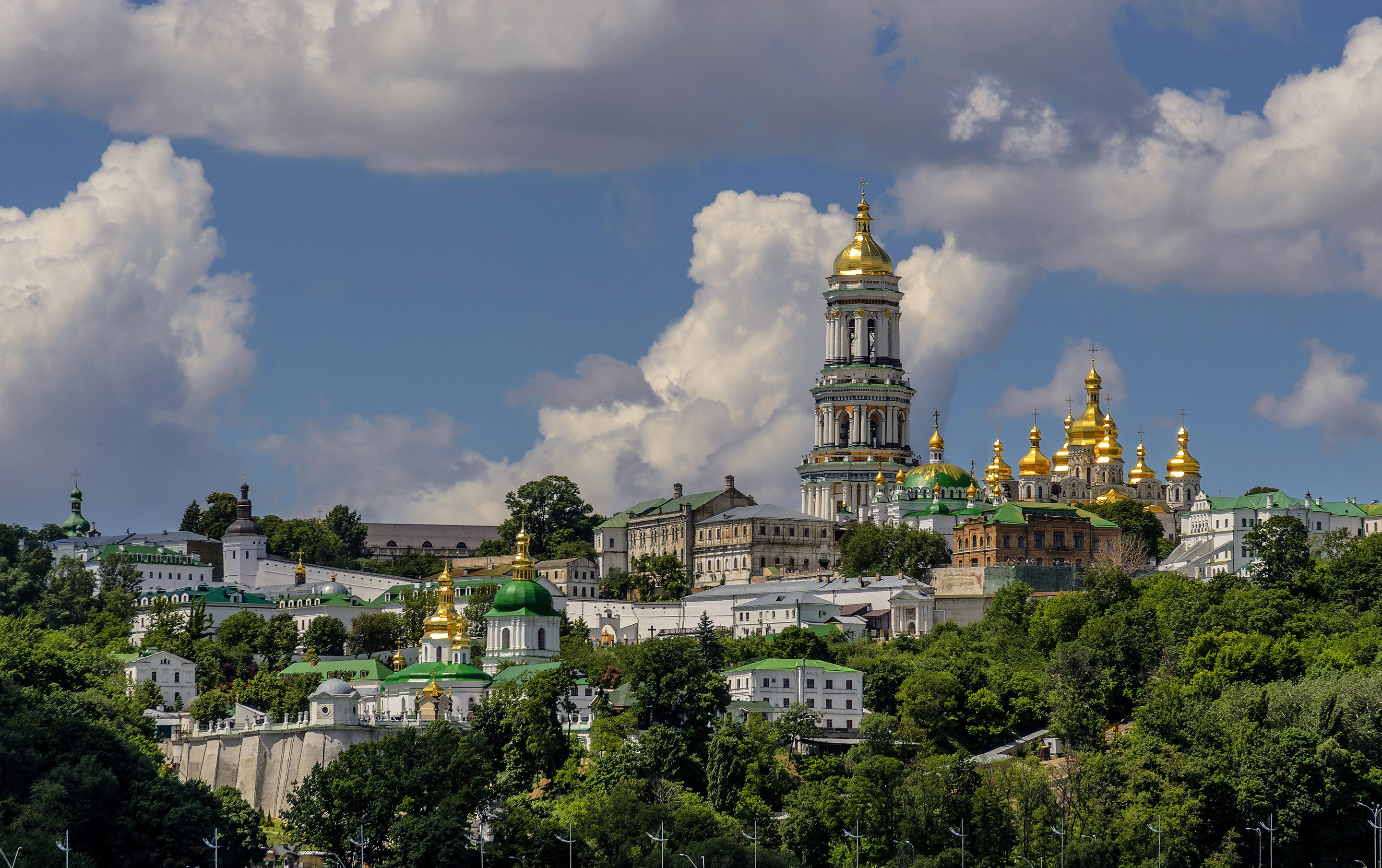 Kiev-Pechersk Lavra Complex (National Reserve of Kyiv-Pechersk Lavra), Kiev, Lavra Str. (Wikimedia Commons)