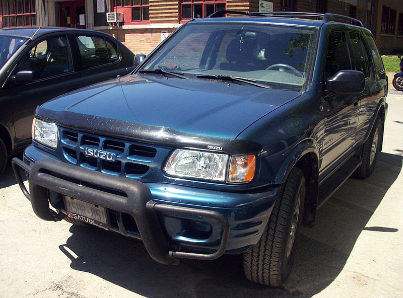 File:'01-'03 Isuzu Rodeo (Hudson).JPG