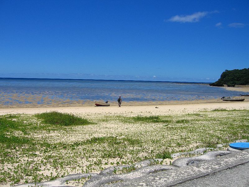 File:屋我地の浜辺 - panoramio.jpg