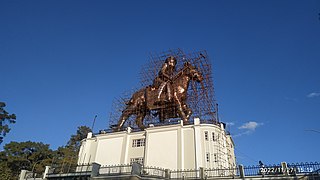 <span class="mw-page-title-main">Marjing Polo Statue</span> Worlds tallest polo player statue