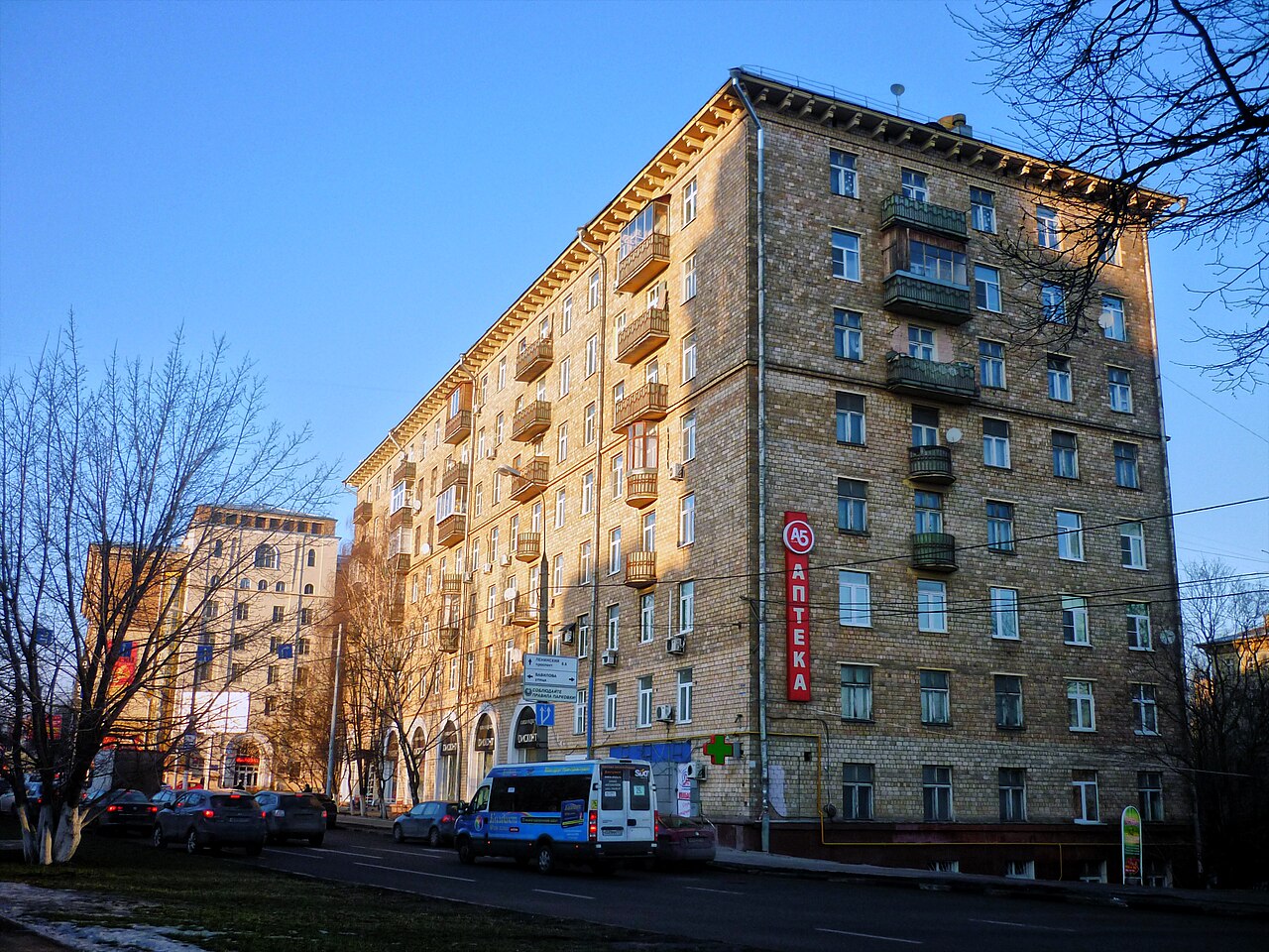 дома сталинки в москве