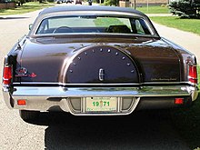 Continental Mark III with simulated spare tire bulge 1971 Continental Mark III (1) (5375984762).jpg