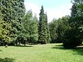 Blick auf die Parkanlage des Friedhofs. Der Friedhof Alt-Saarbrücken ist ein ehemaliger Friedhof und wird heute als Park genutzt.