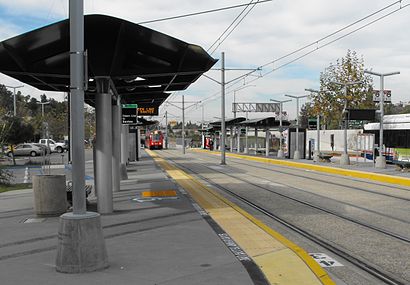 How to get to 70th Street Station with public transit - About the place