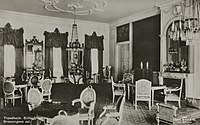 Salon der Königin, beides ca. 1920