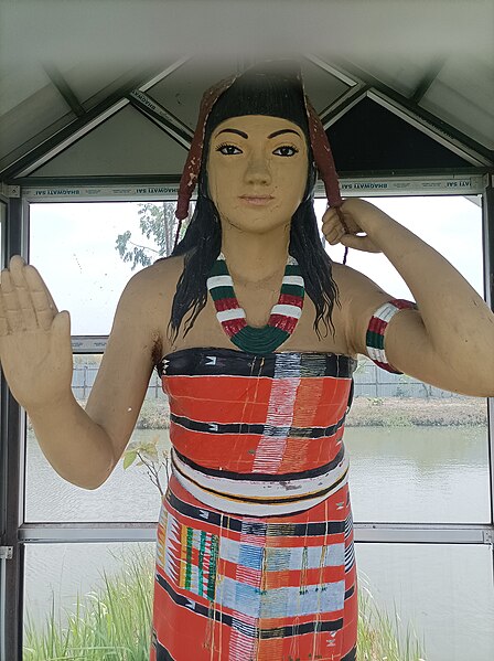 File:A life-size statue of Haoreima (or Haoleima, Hauleima, Haureima) — a hill tribal lady (non-Meitei woman) — deified as a goddess in the Meitei civilization — MMRC & Unity Park, Kangleipak 21.jpg