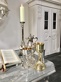Ein Teil der Abendmahlsgeräte der Stadtkirche Monschau, Augsburger Silber, gefertigt 1787–89, erworben 1792