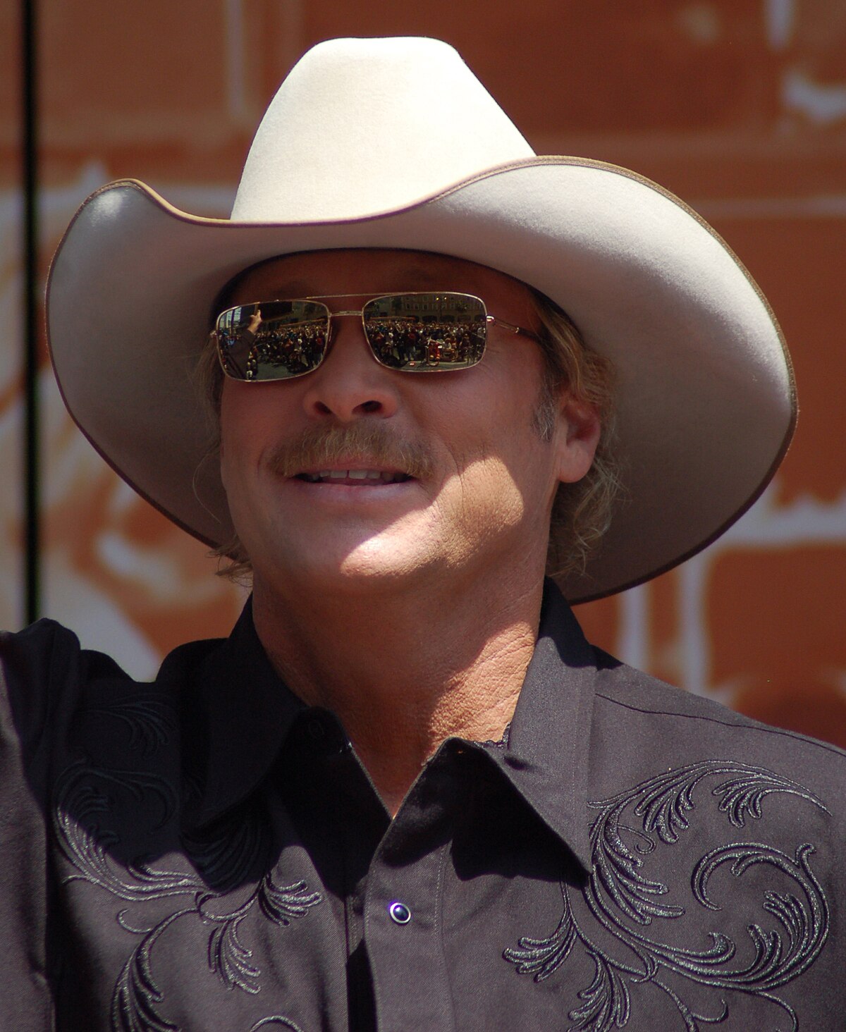 Country Music Memories: Alan Jackson Marries Denise Jackson