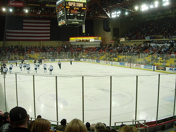 Alaska Aces playing on October 27, 2006.