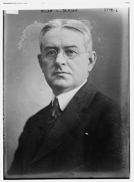 Allan Louis Benson (1871–1940) circa 1915.jpg