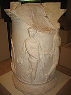 Altar de Júpiter, procedente del teatro romano.