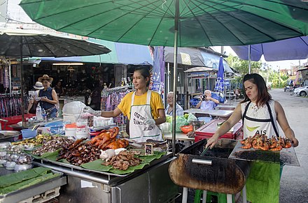 Street food at Amphawa Floating Market