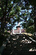 Treppe zur Kirche