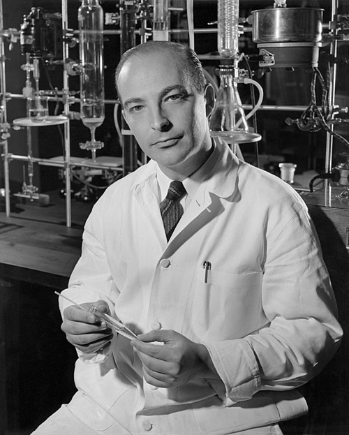 26 October 2007: Arthur Kornberg, Nobel Prize-winning American biochemist, dies aged 89.