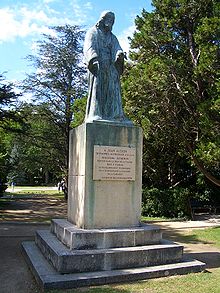 Statue of the Armenian agronomist Jean Althen (1709-1774) in Avignon Avignon-Jean-Althen-statue-5608.jpg