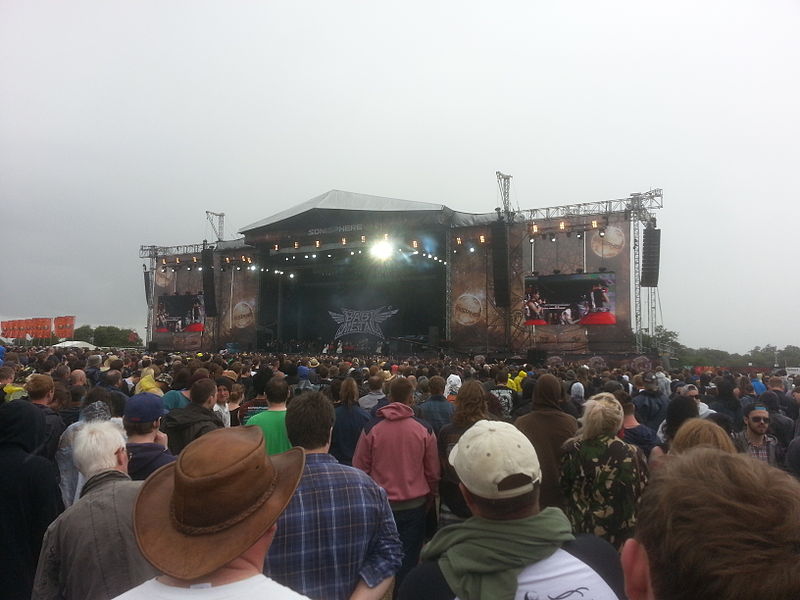 File:BabyMetal Sonisphere 2014 in the United Kingdom 03.jpg