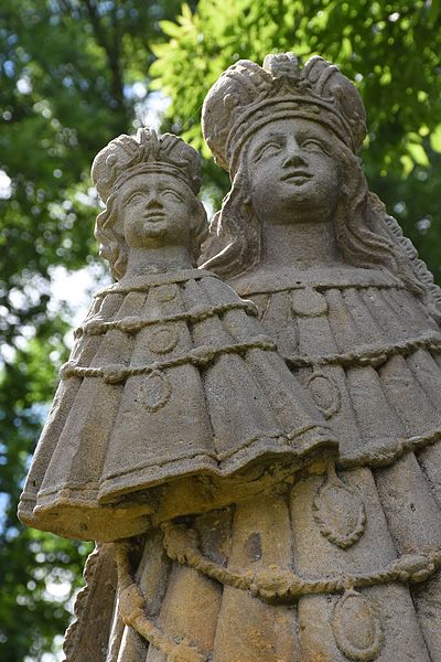 File:Bartošovice-v-Orlických-horách-socha-Madony2016c.jpg