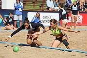 Deutsch: Beachhandball Europameisterschaften 2019 (Beach handball Euro); Tag 1: 2. Juli 2019 – Frauen, Vorrunde Gruppe C, Italien-Griechenland 0:2 (16:28, 10:13) English: Beach handball Euro; Day 1: 2 July 2019 – Women Preliminary Round Group C – Italy-Greece 0:2 (16:28, 10:13)