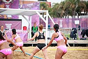 Deutsch: Beachhandball bei den Olympischen Jugendspielen 2018; Tag 6, 12. Oktober 2018; Mädchen, Platzierungsspiel um Rang 9 und 10 – Türkei-Hongkong 2:0 English: Beach handball at the 2018 Summer Youth Olympics at 12 October 2018 – Girls Women's Placement Match 9-10 – Türkei-Hong Kong 2:0