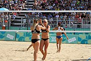 Deutsch: Beachvolleyball bei den Olympischen Jugendspielen 2018; Tag 11, 17. Oktober 2018; Jungen, Spiel um Platz 3 – USA (Devon Newberry/Lindsey Sparks)-Norwegen (Emilie Olimstad/Frida Berntsen) 1:2 (21–1/13–21/9–15) English: Beach volleyball at the 2018 Summer Youth Olympics at 17 October 2018 – Bronze Medal Match – USA (Devon Newberry/Lindsey Sparks)-Norway (Emilie Olimstad/Frida Berntsen) 1:2 (21–1/13–21/9–15)