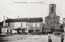 Beaucaire - Place du monument (CP Fenestra).jpg