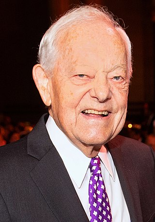 <span class="mw-page-title-main">Bob Schieffer</span> American television journalist