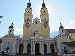 Bressanone, cathédrale, extérieur 02.JPG