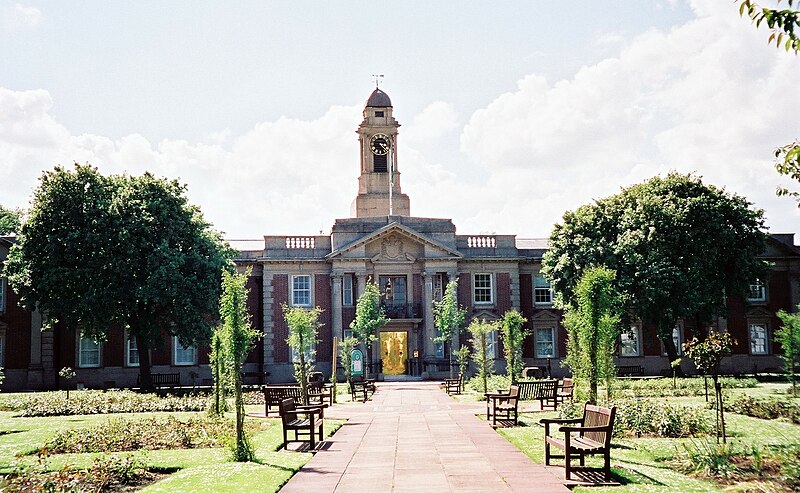 File:Bridlington Town Hall.jpg