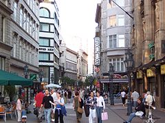 Boedapest Vaci utca.jpg