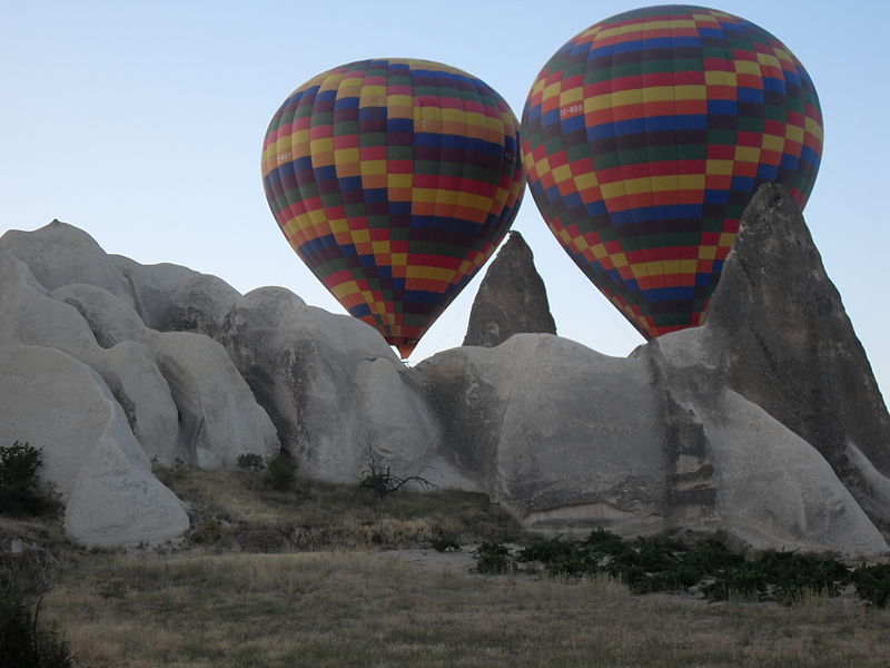 File:Cappadocia hot air balloon. Best tour ever. elpuentecave.con.JPG