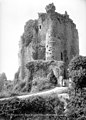 Château (ruines) - Donjon, côté sud-est - Pouzauges - Médiathèque de l'architecture et du patrimoine - APMH00002214.jpg