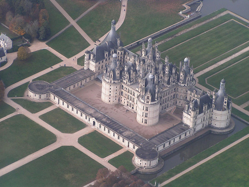 File:Chateau Chambord.jpg