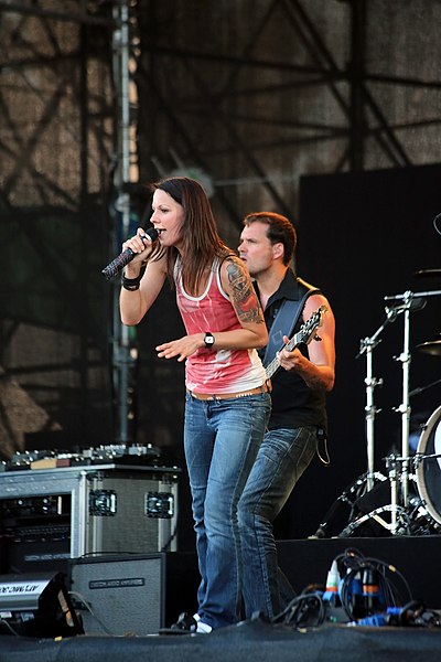 File:Christina Stürmer - Donauinselfest Vienna 2013 19.jpg